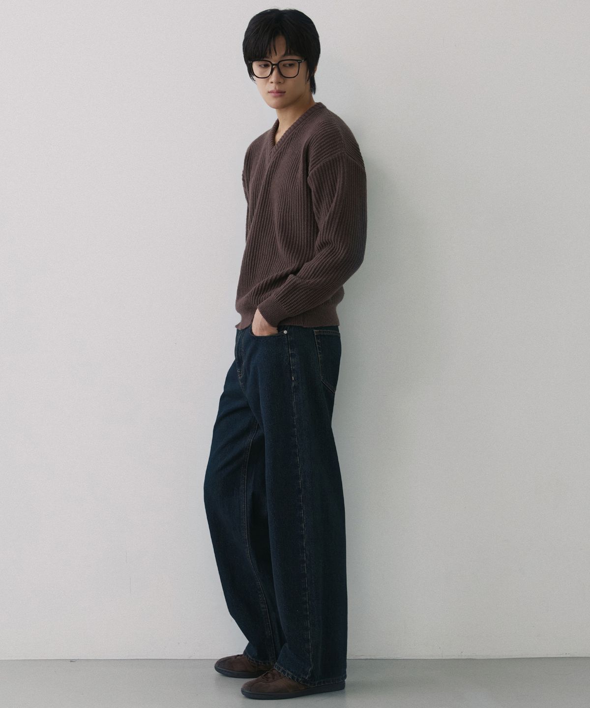 노드유(NODU) 브이넥 와플 에센셜 니트 [브라운]