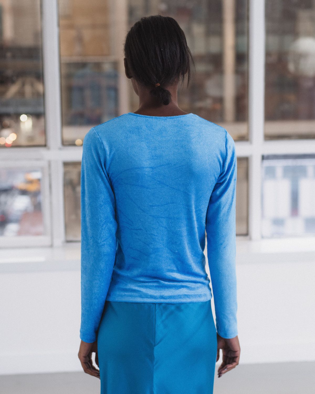 베이스레인지(BASERANGE) OMO LONG SLEEVE TEE (ECOVERO VELOUR)