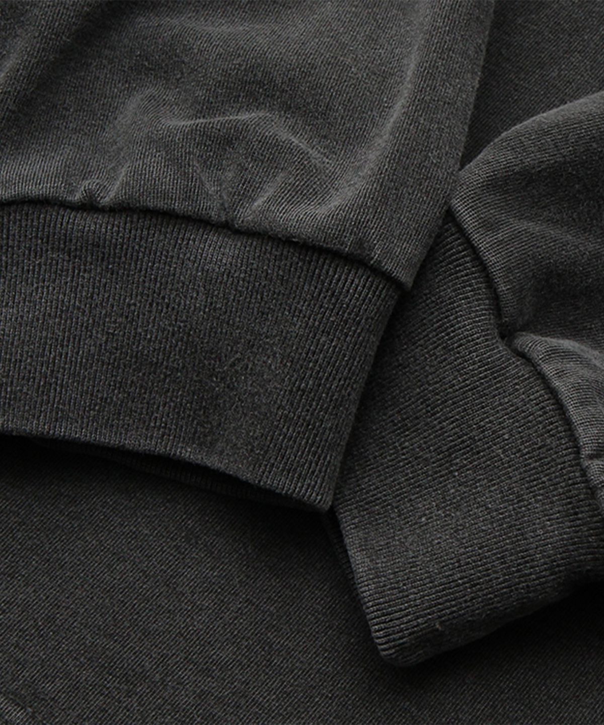 크리건(CRIGUN) Dopamin terror Pigment LS Max Over Fit CHARCOAL