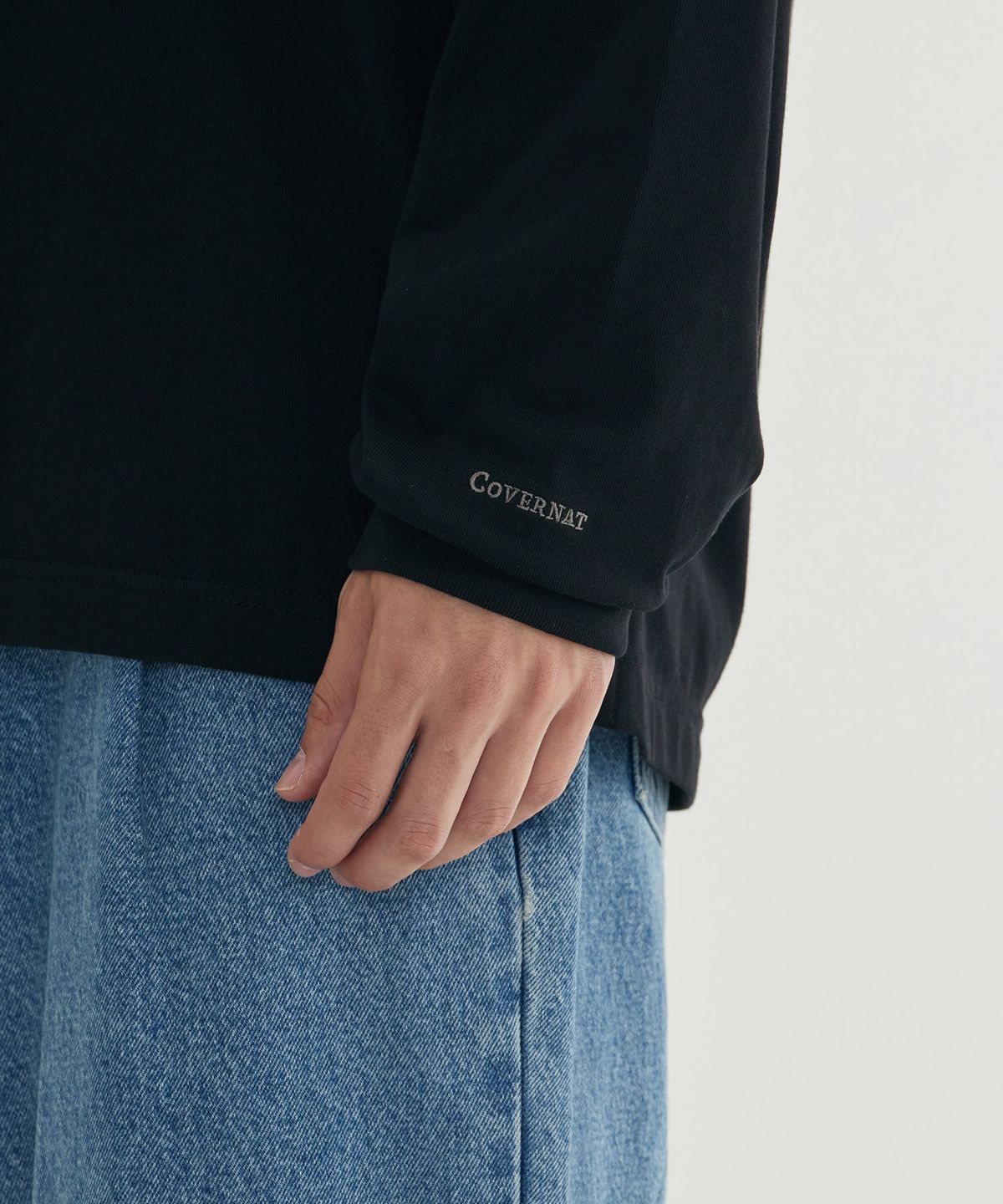 커버낫(COVERNAT) 시그니처 심볼 롱슬리브 Off White