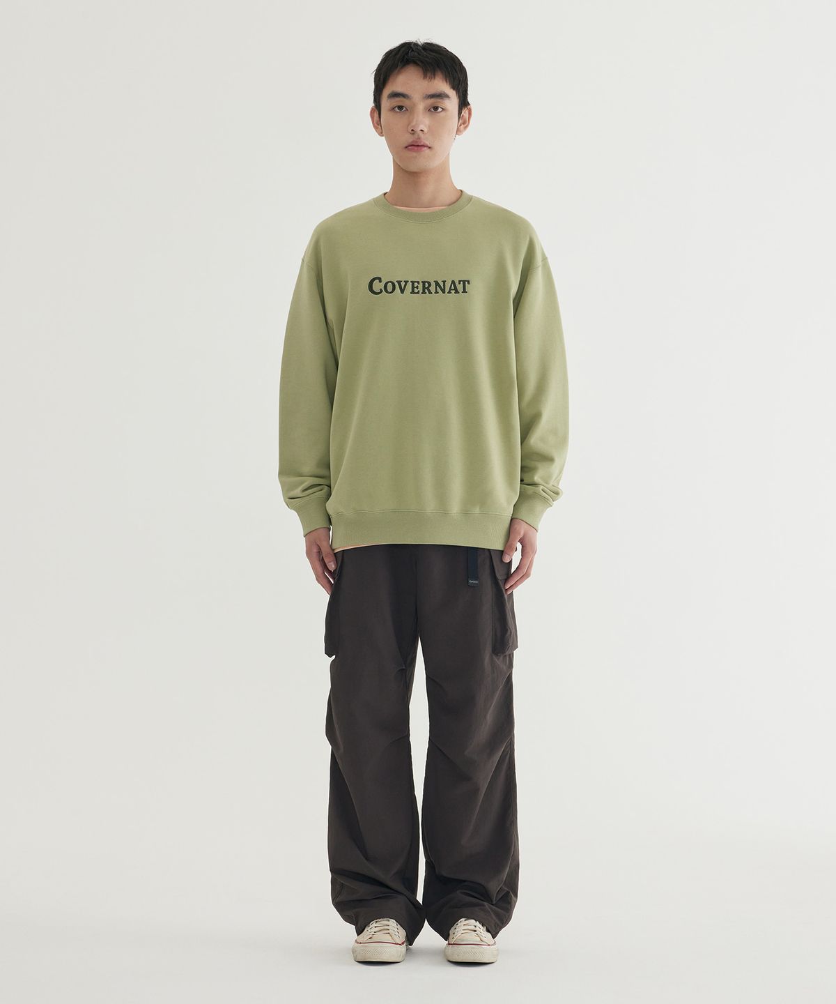 커버낫(COVERNAT) 센터 로고 맨투맨 Sage Green