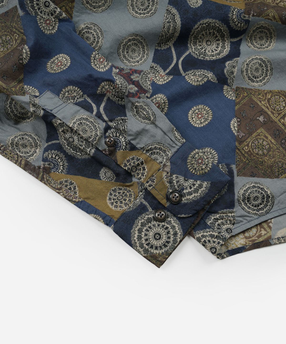 프리즘웍스(FRIZMWORKS) DIAMOND PATCHWORK RELAX SHIRT _ MIX