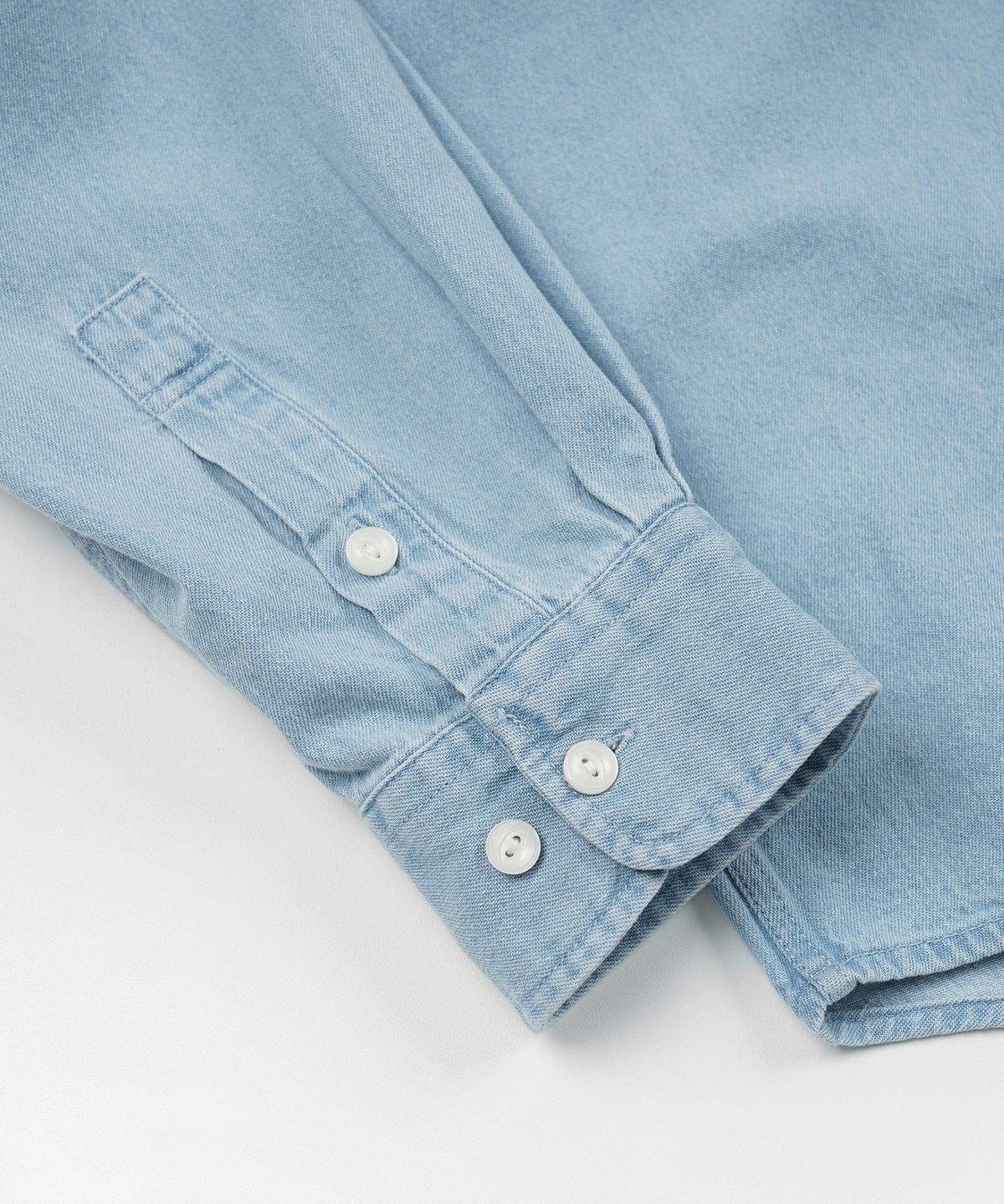 프리즘웍스(FRIZMWORKS) BLEACH DENIM UTILITY SHIRT _ LIGHT BLUE