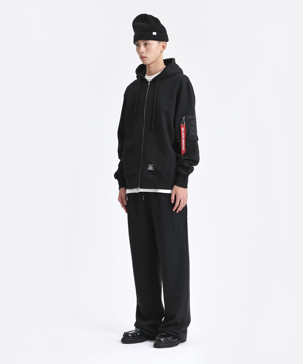 알파 인더스트리(ALPHA INDUSTRIES) 유틸리티 포켓 풀 집업 블랙