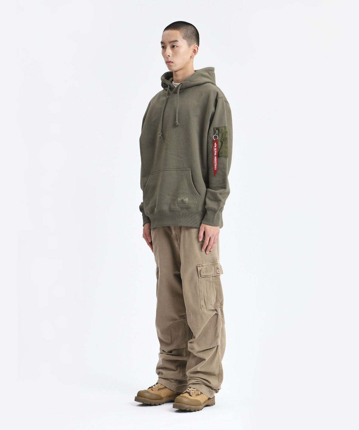알파 인더스트리(ALPHA INDUSTRIES) 유틸리티 포켓 후디 릴렉스 핏 스웻셔츠 OG-107 그린