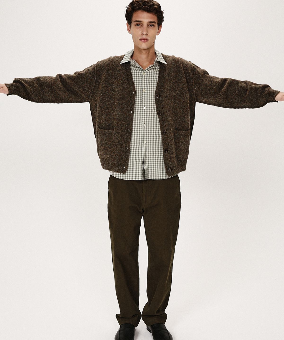 셔터(SHIRTER) SHAGGY DOG REVERSE SEAM CARDIGAN (BROWN)