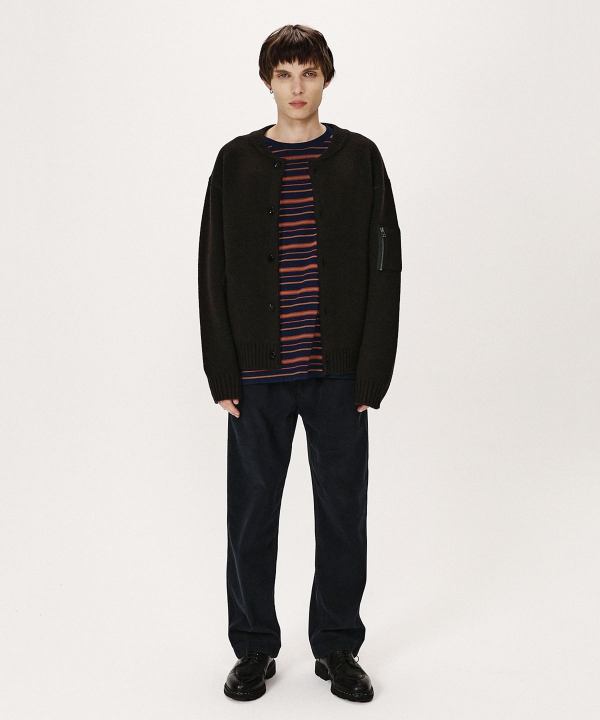 셔터(SHIRTER) CHUNKY YARN HEAVY CARDIGAN (DARK BROWN)