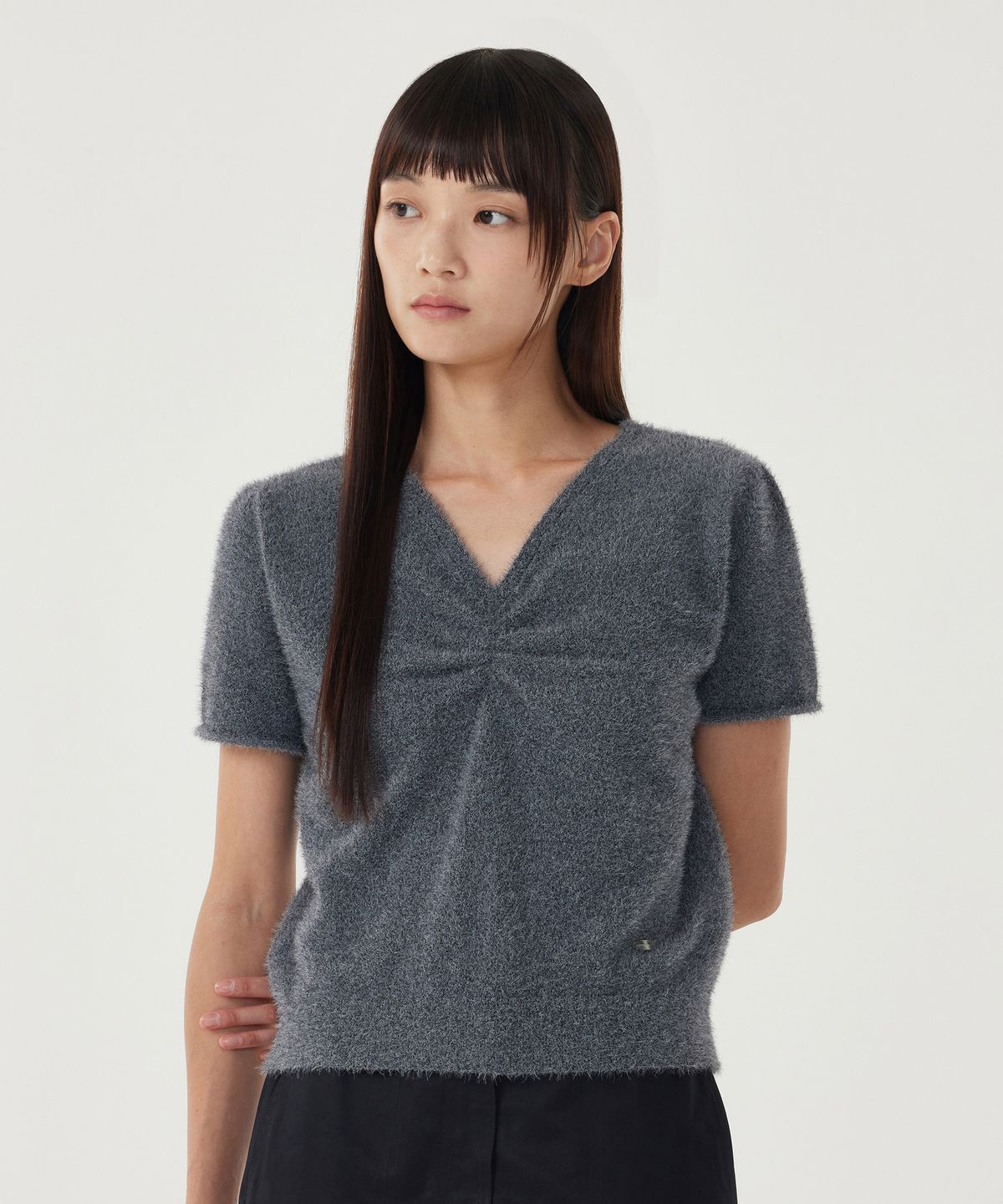 커버낫 우먼(COVERNAT WOMAN) 우먼 헤어리 하프 니트 Light Gray