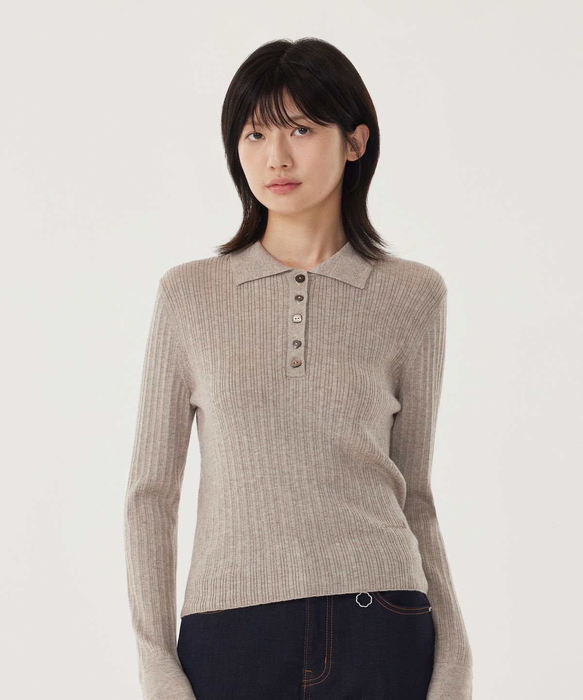 커버낫 우먼(COVERNAT WOMAN) 우먼 리브드 카라 니트 Beige