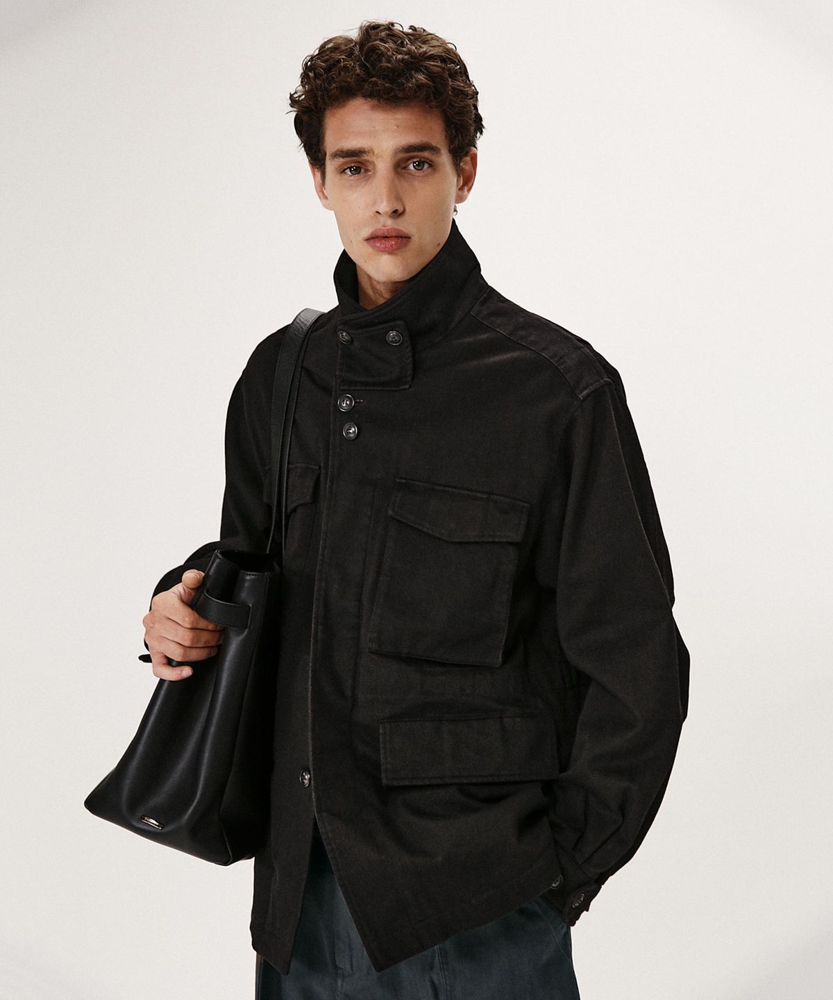 셔터(SHIRTER) 43 MIL FIELD COAT (BLACK)