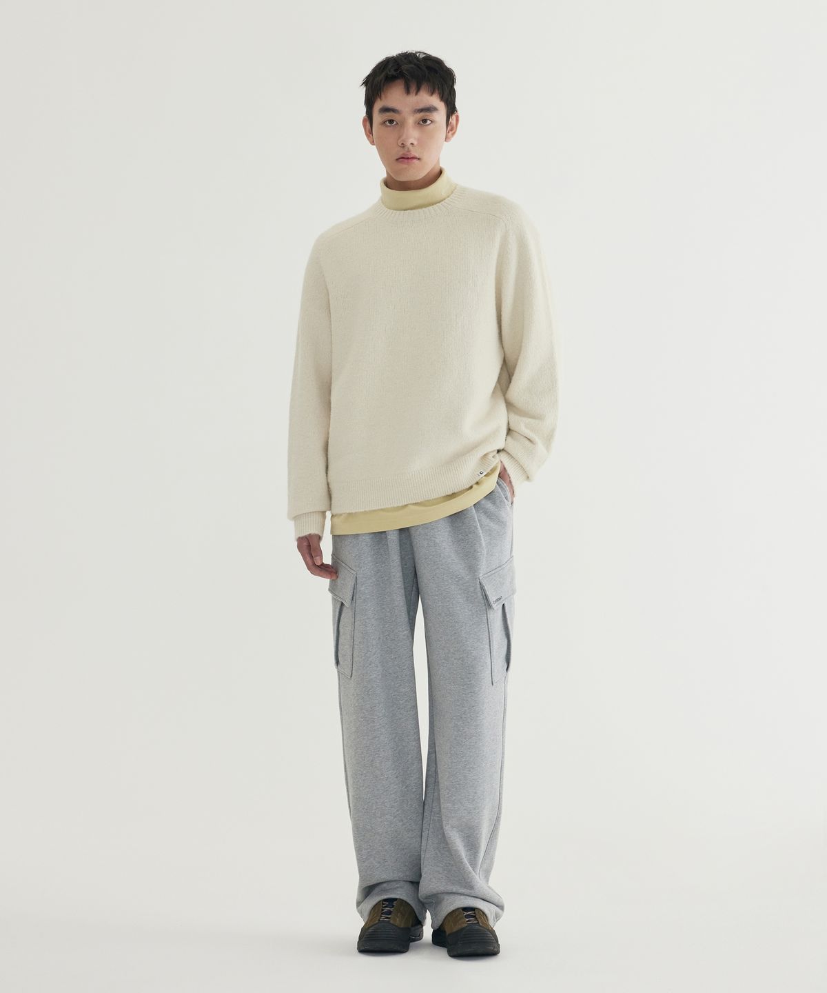 커버낫(COVERNAT) 스몰 어센틱 카고 스웻 팬츠 Melange Gray