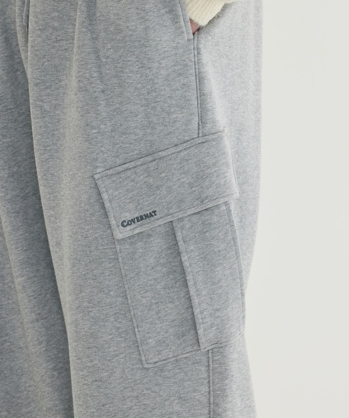 커버낫(COVERNAT) 스몰 어센틱 카고 스웻 팬츠 Melange Gray