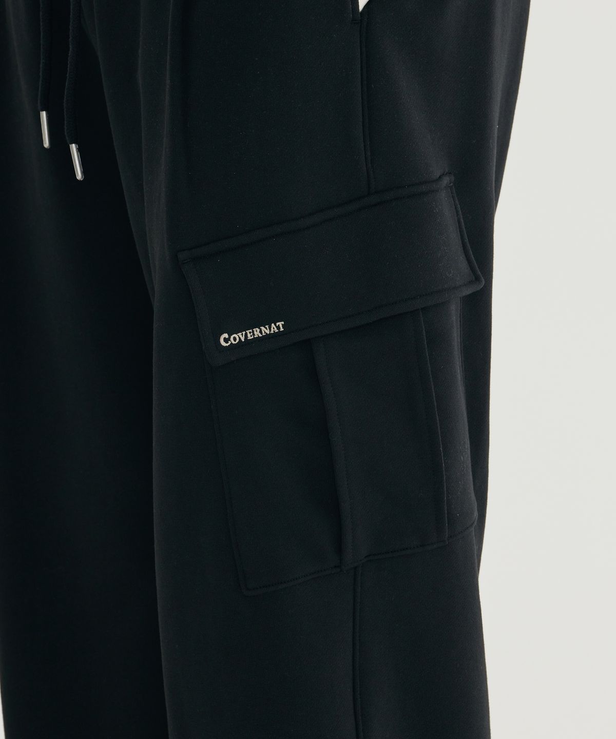 커버낫(COVERNAT) 스몰 어센틱 카고 스웻 팬츠 Black