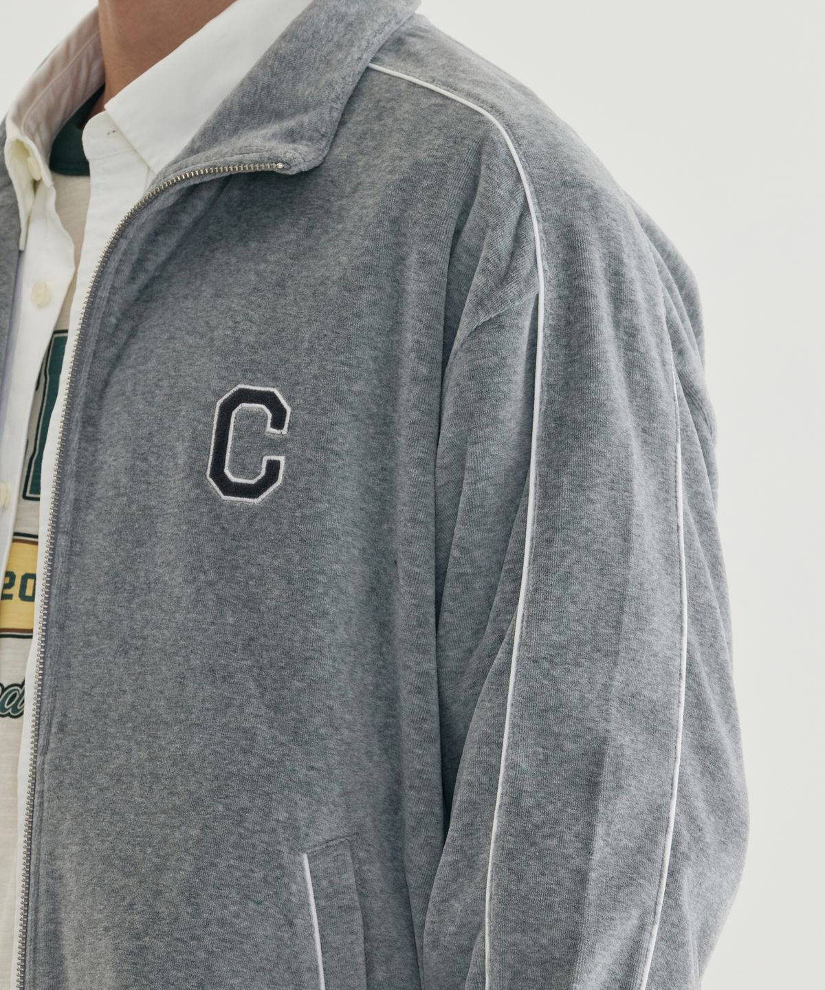커버낫(COVERNAT) C 로고 트랙 자켓 Melange Gray