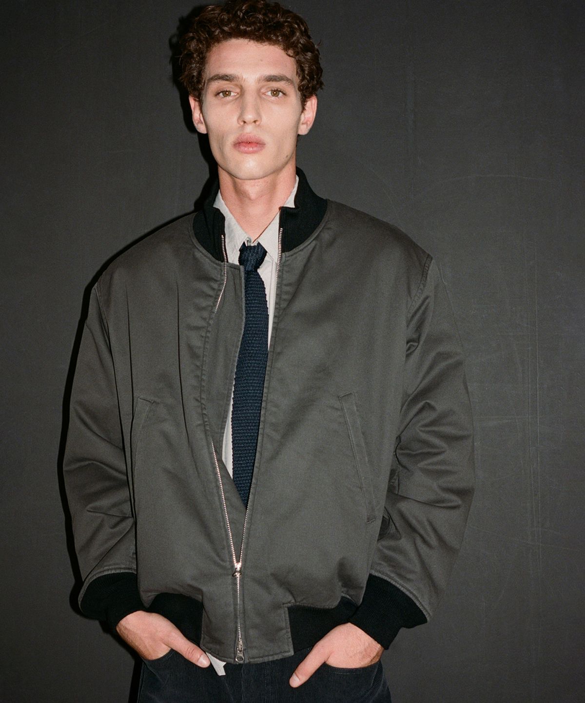 셔터(SHIRTER) VTG MIL TANKER JUMPER (DARK GREY)