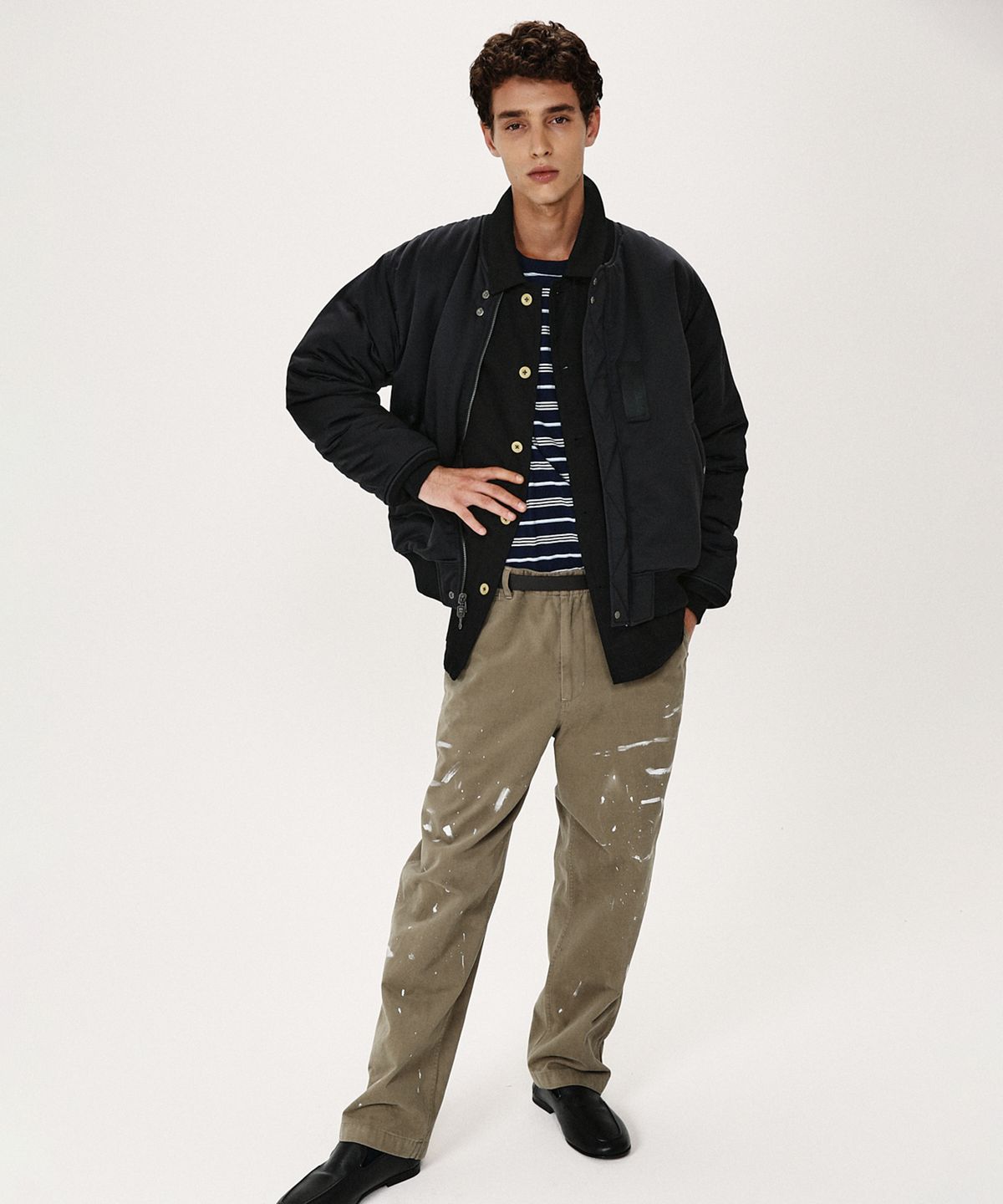 셔터(SHIRTER) NYLON REVERSIBLE BOMBER JUMPER (PURPLE BLACK)