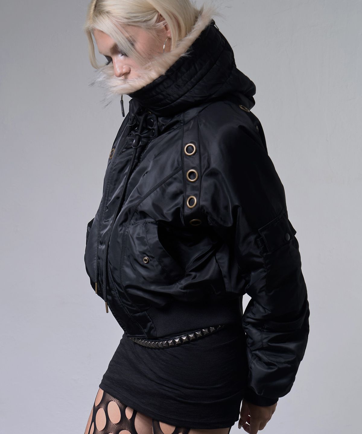 팬시클럽(FANCY CLUB) 아일렛 퍼 MA-1 (BLACK) F25ZA003