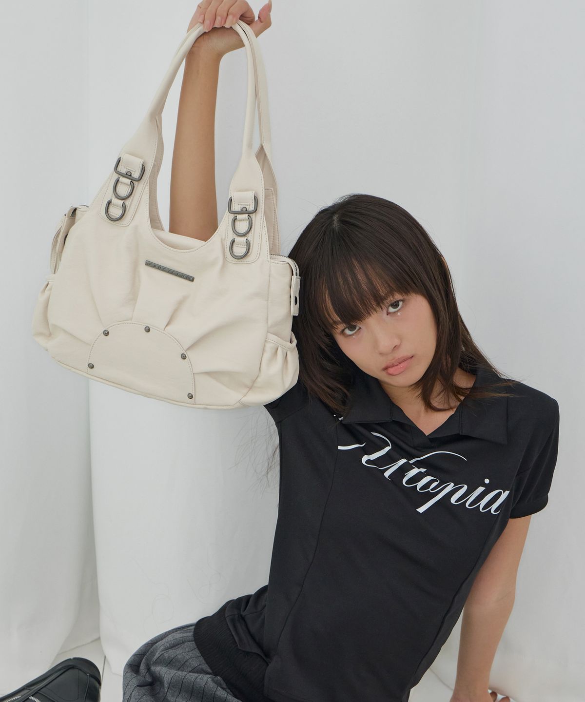 팬시클럽(FANCY CLUB) 랜마 호보백 (IVORY) F26QE983