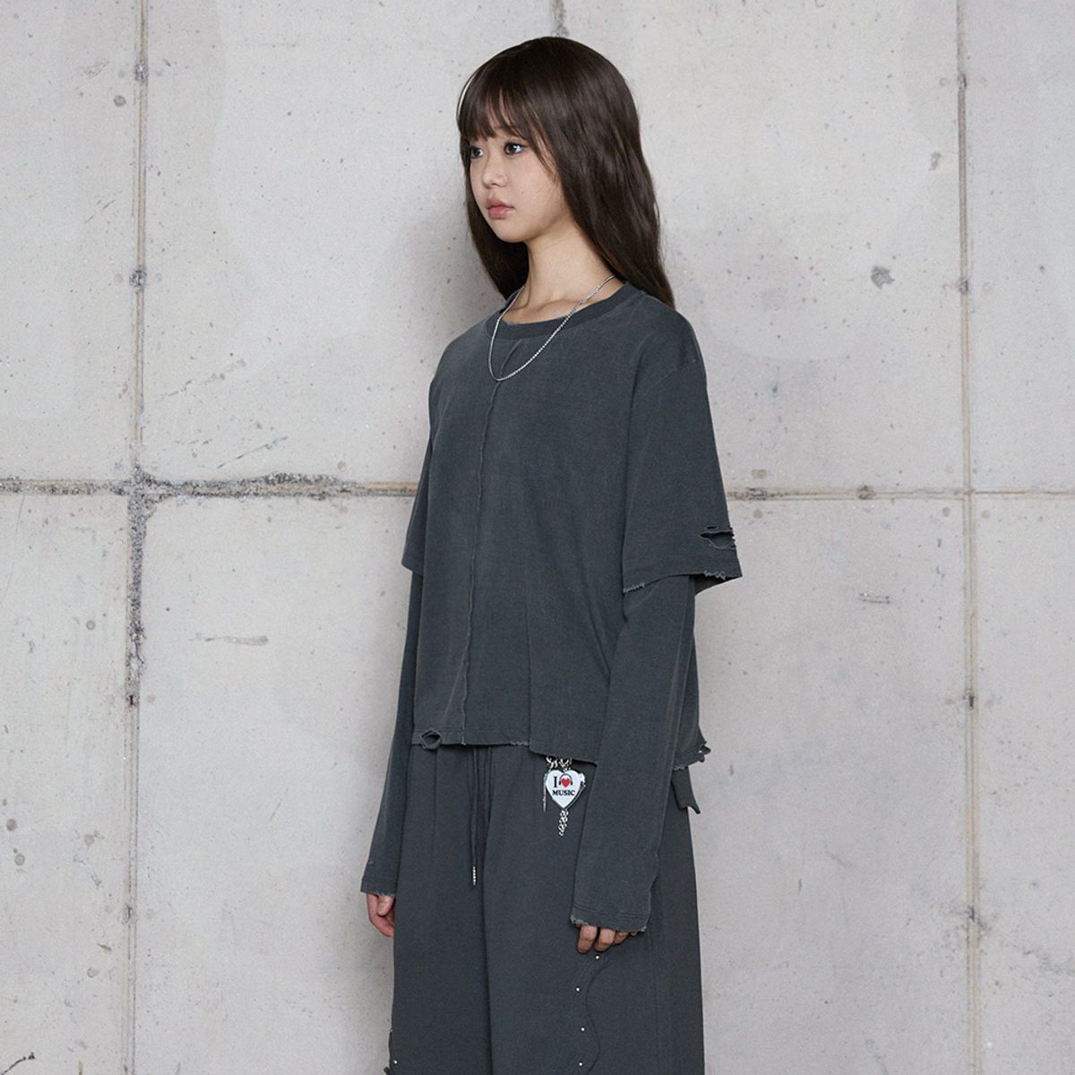 라라폭스(LALAFOX) DESTROYED LAYERED T-SHIRT CHARCOAL BR4CL009