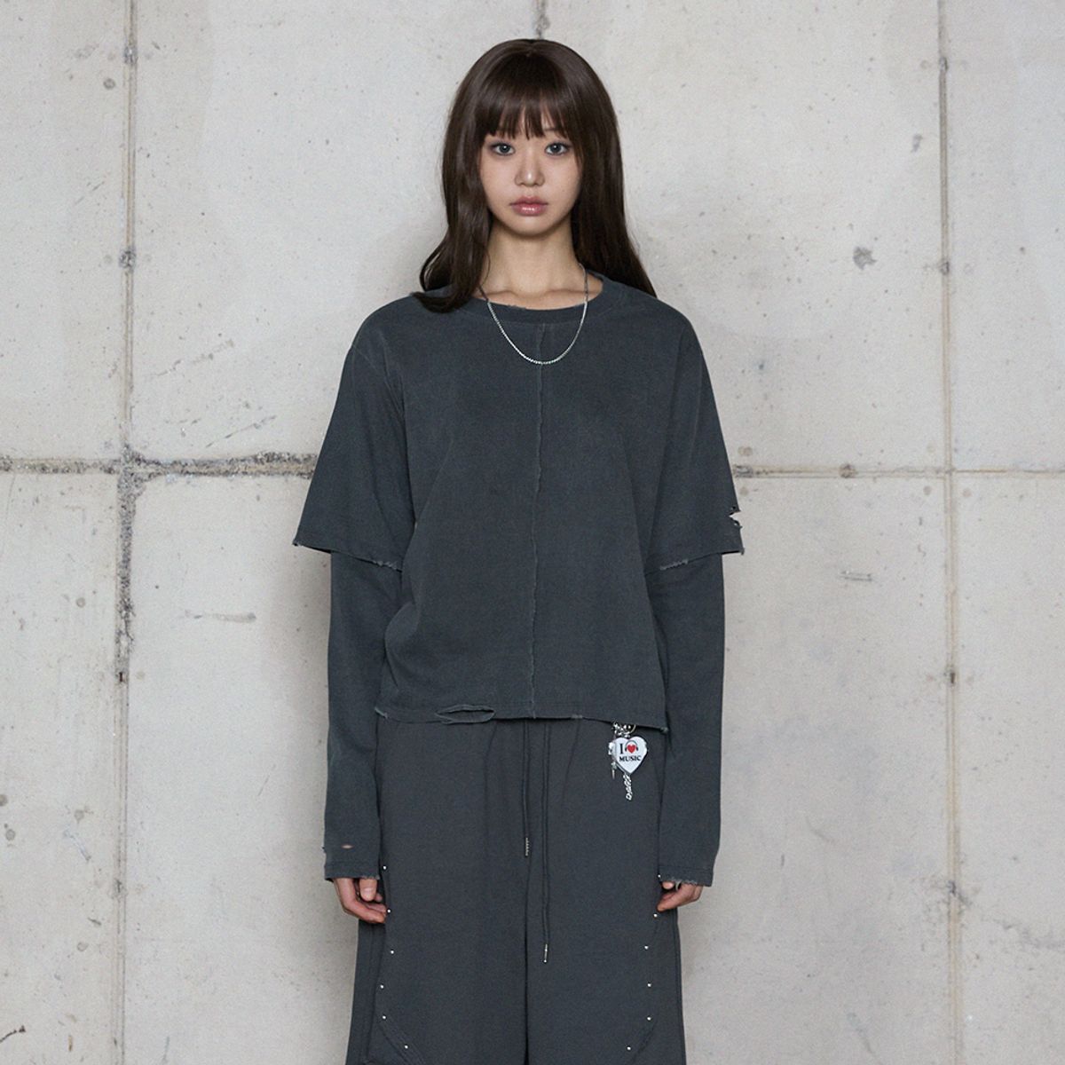 라라폭스(LALAFOX) DESTROYED LAYERED T-SHIRT CHARCOAL BR4CL009
