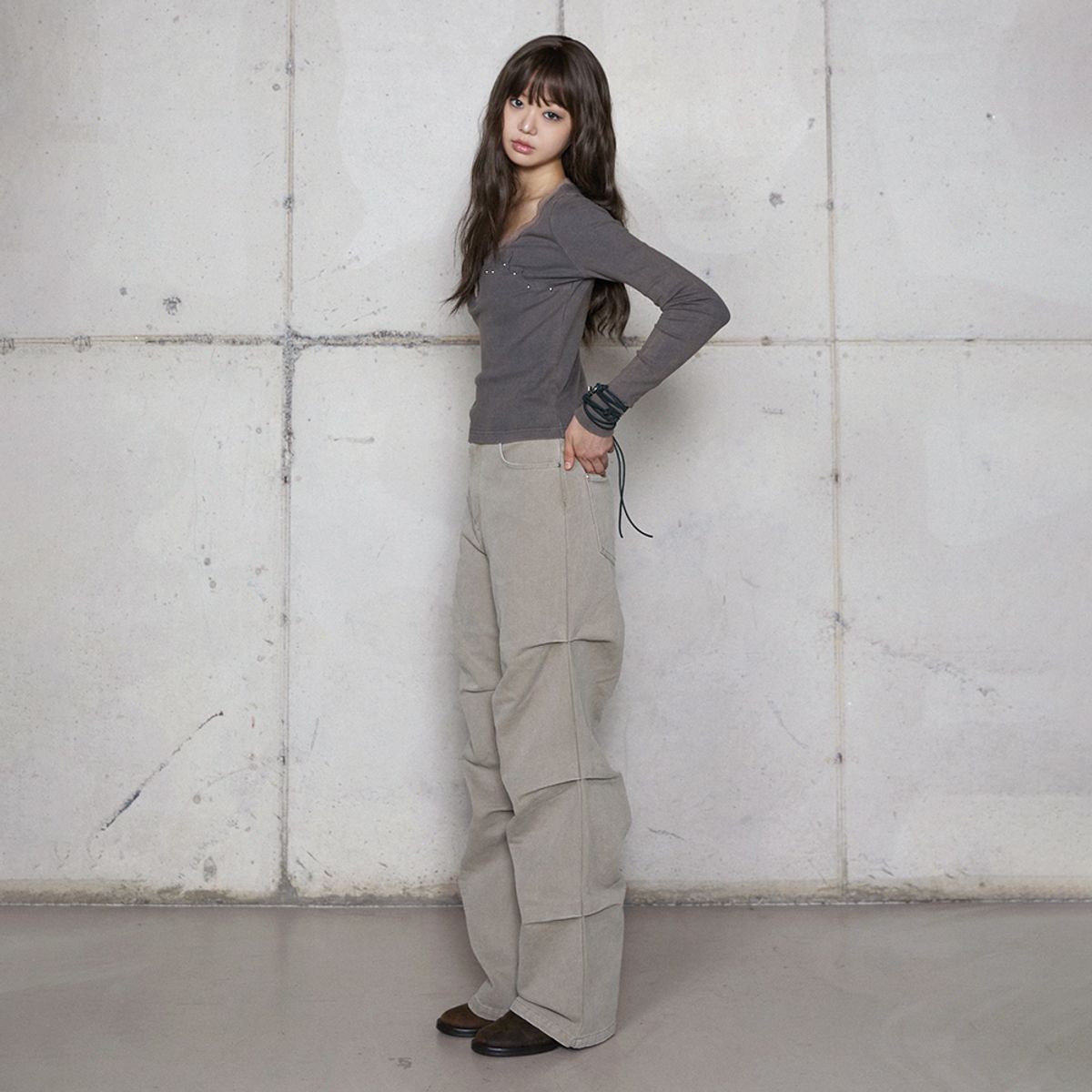 라라폭스(LALAFOX) SIDE TUCK DENIM PANTS BROWN BR4DP002