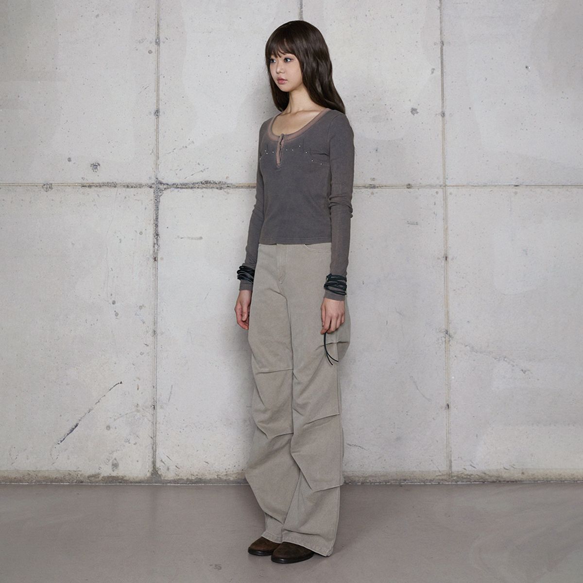 라라폭스(LALAFOX) SIDE TUCK DENIM PANTS BROWN BR4DP002