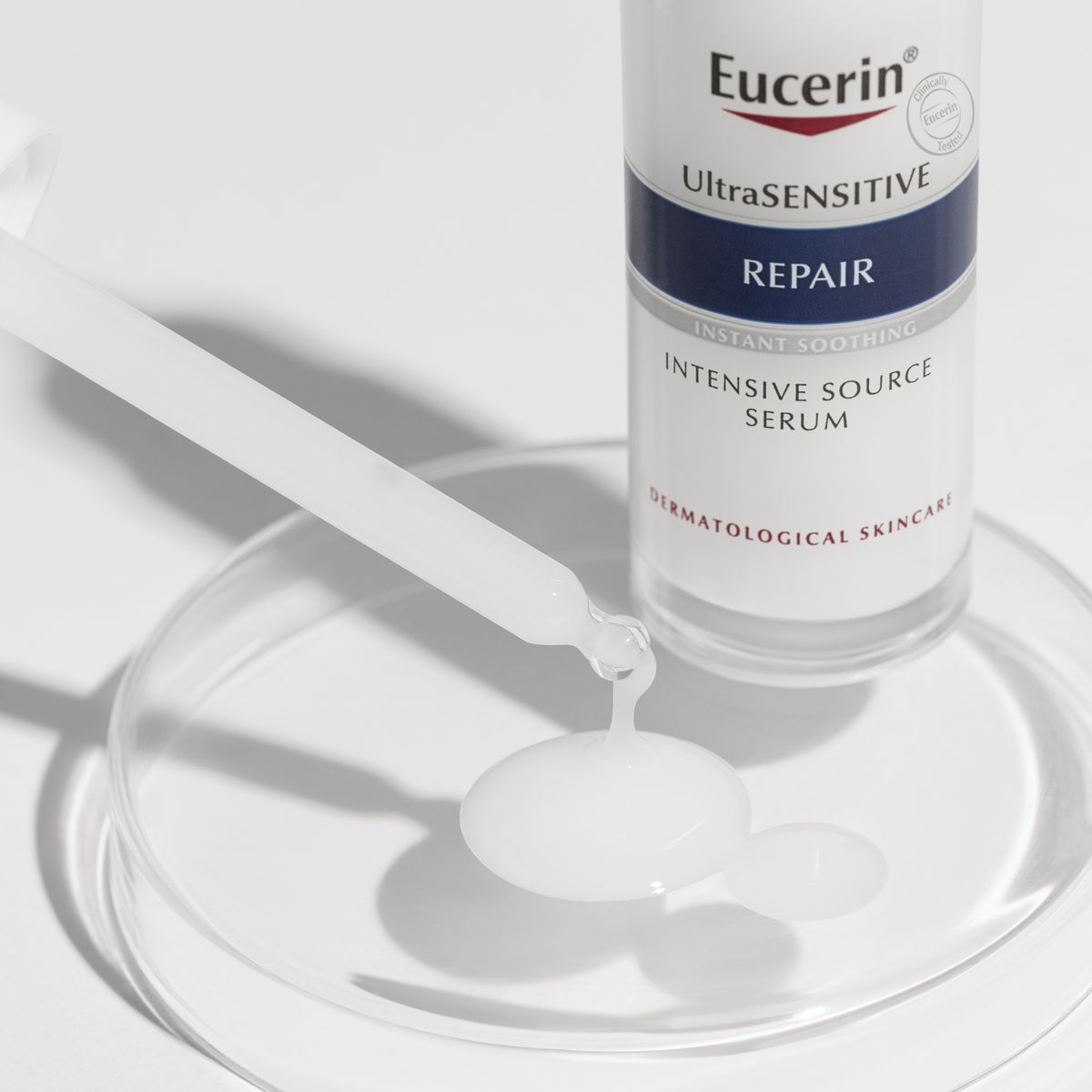 유세린(EUCERIN) 울트라 센시티브 리페어 세럼 30ml + 듀오앰플 샤쉐 2개 증정
