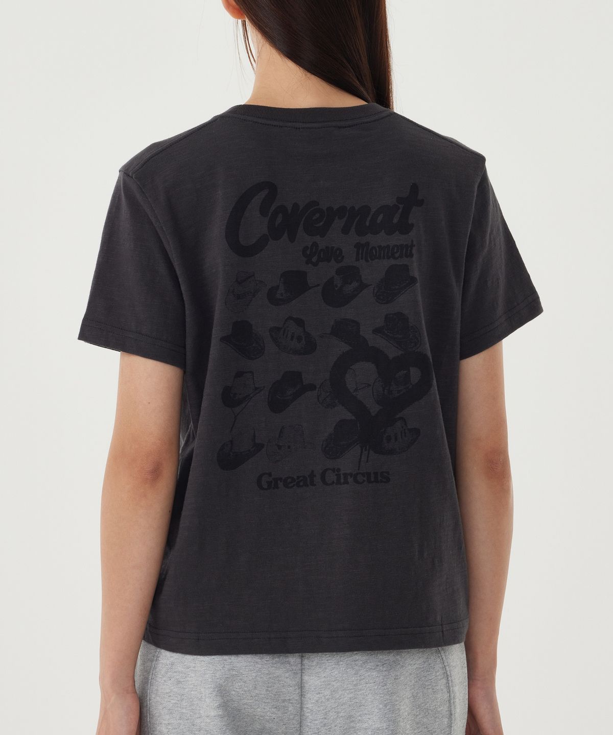 커버낫 우먼(COVERNAT WOMAN) 우먼 서커스 그래픽 반팔 티셔츠 Charcoal