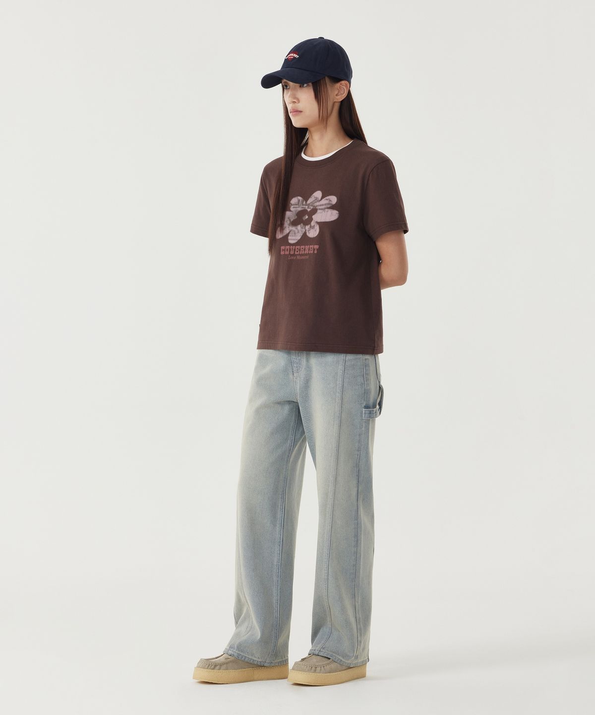 커버낫 우먼(COVERNAT WOMAN) 우먼 클로버 그래픽 반팔 티셔츠 Off White