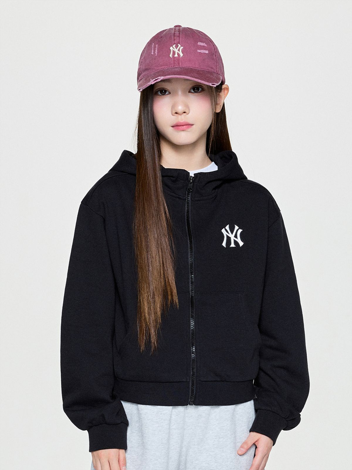 엠엘비 키즈(MLB KIDS) 베이직 여아 스몰로고 크롭 후드 집업 NY (Black)