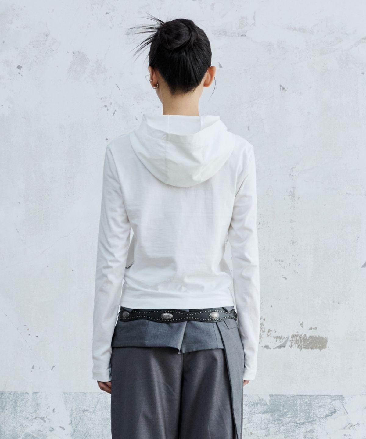 메종미네드(MAISON MINED) (W) LEGACY HOODED LONG SLEEVE WHITE