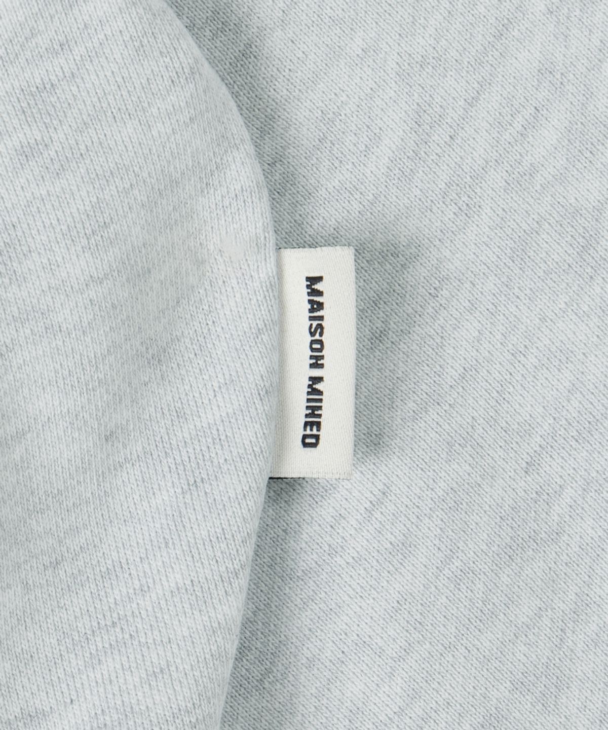 메종미네드(MAISON MINED) (W) DOODLE HEART CROP HOODIE MELANGE WHITE
