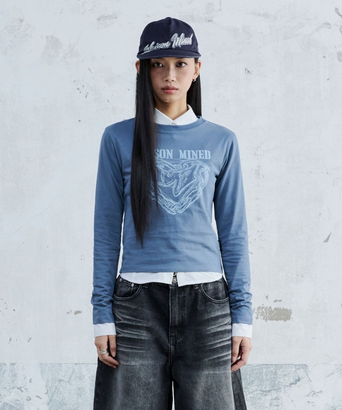 메종미네드(MAISON MINED) (W) DOODLE HEART LONG SLEEVE BLUE GRAY