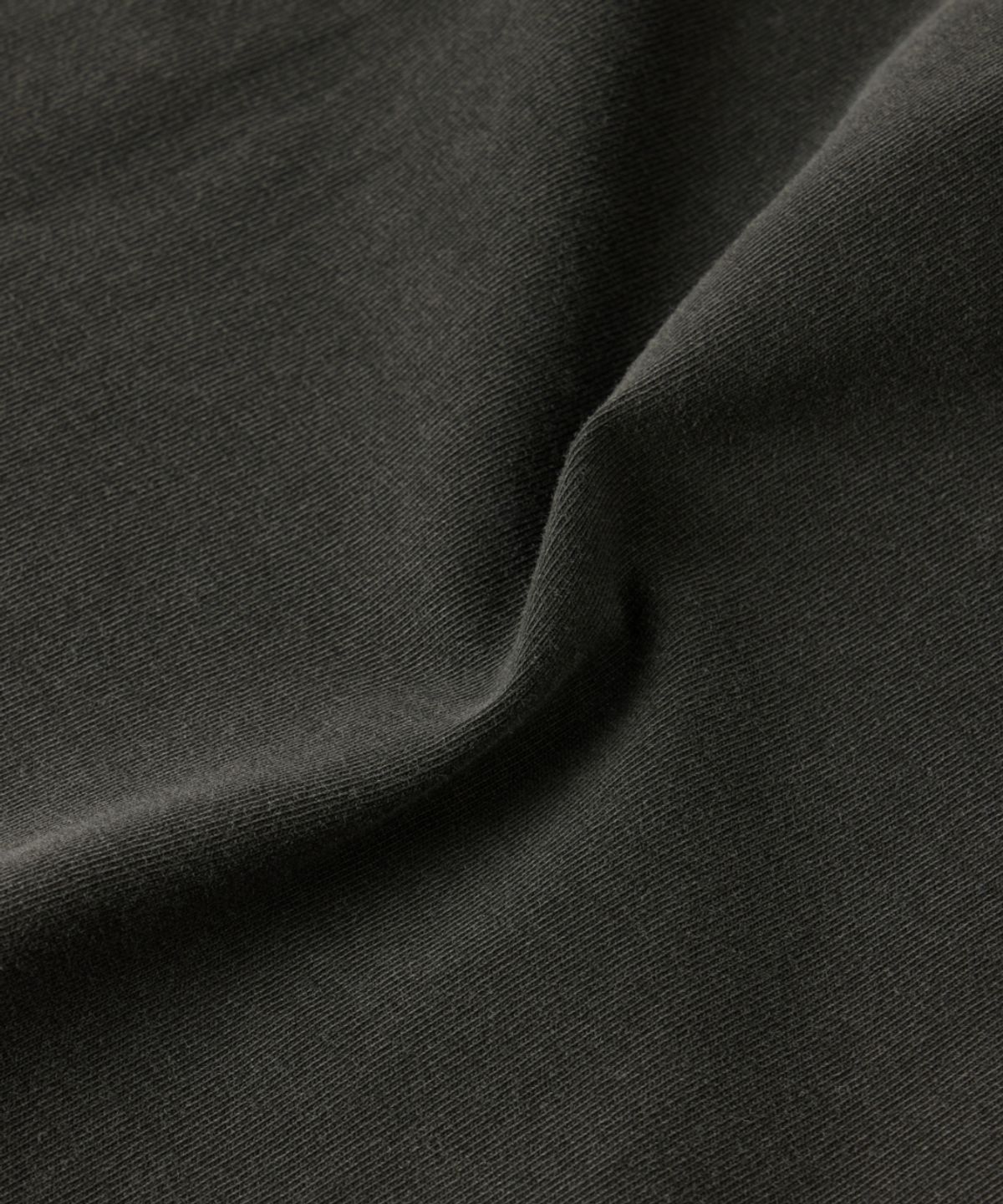 메종미네드(MAISON MINED) SCRIPT TYPE HENLEY NECK LONG SLEEVE BLACK