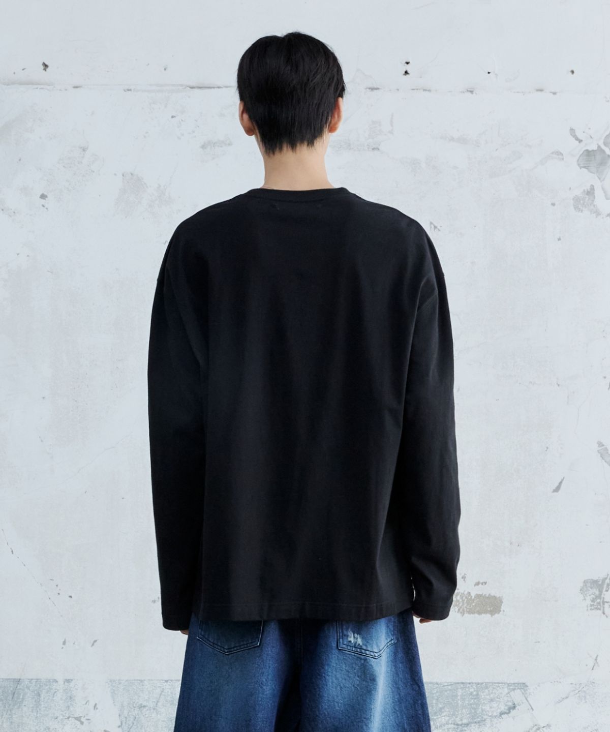 메종미네드(MAISON MINED) STICKY LONG SLEEVE BLACK