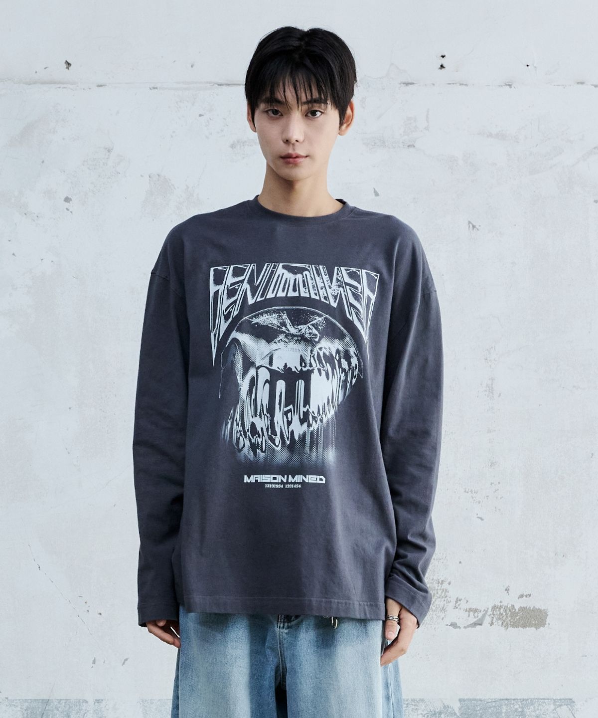 메종미네드(MAISON MINED) STICKY LONG SLEEVE CHARCOAL