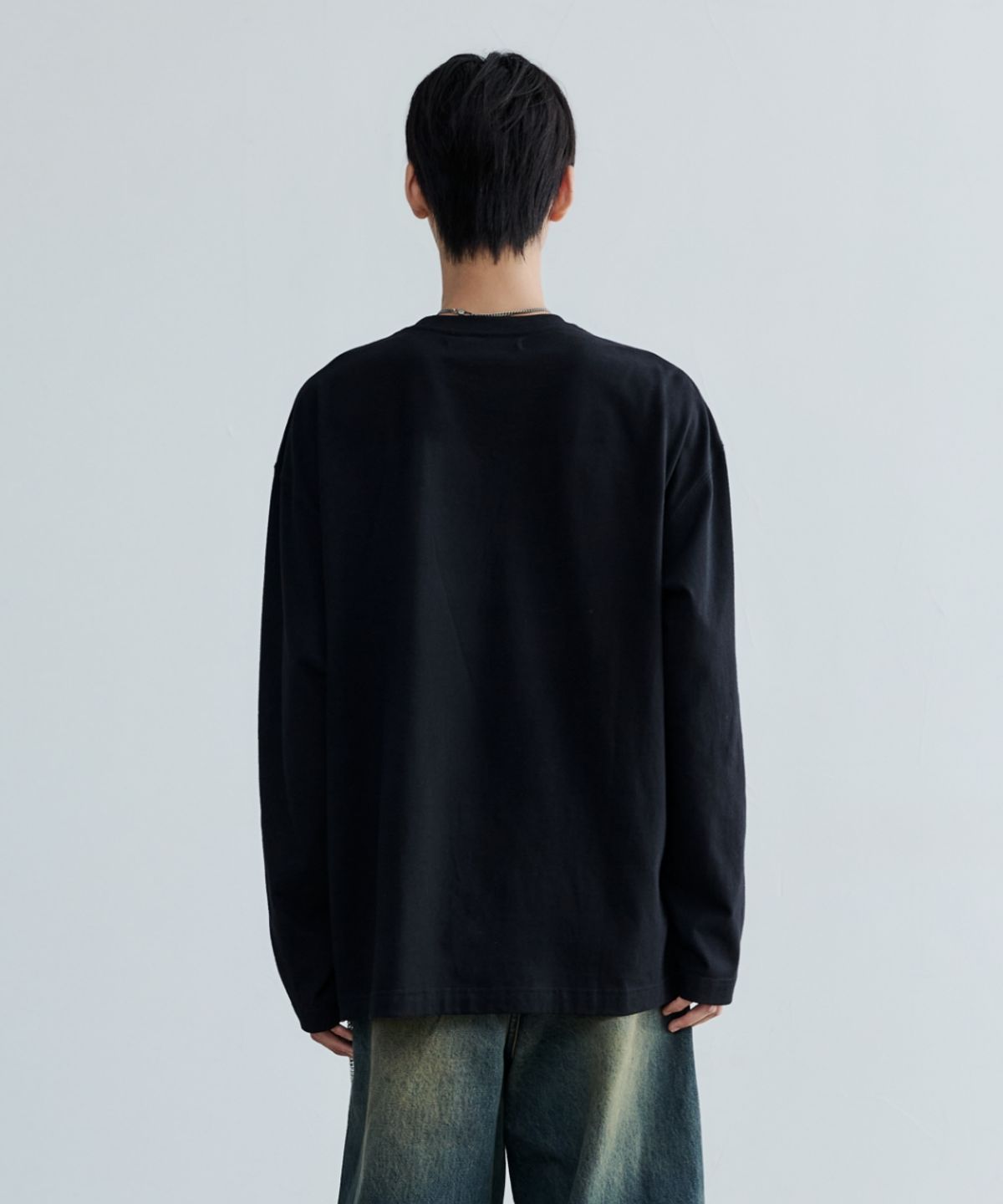 메종미네드(MAISON MINED) DOODLE HEART LONG SLEEVE BLACK