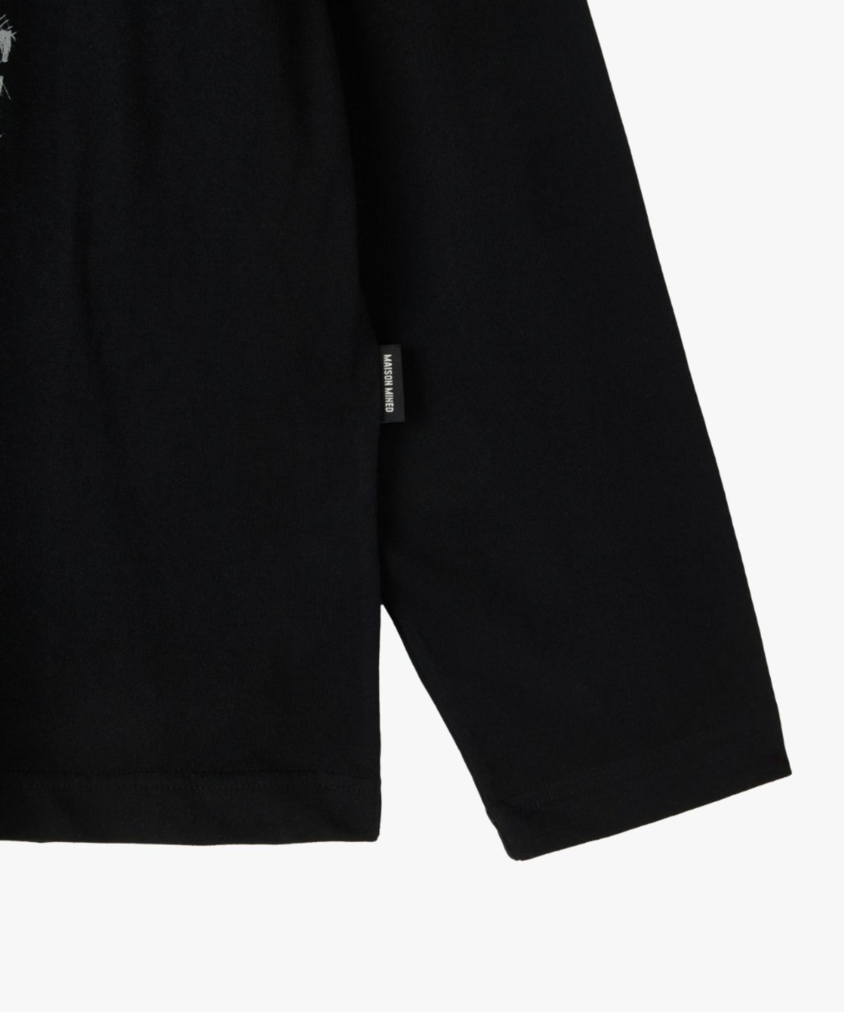 메종미네드(MAISON MINED) DOODLE HEART LONG SLEEVE BLACK