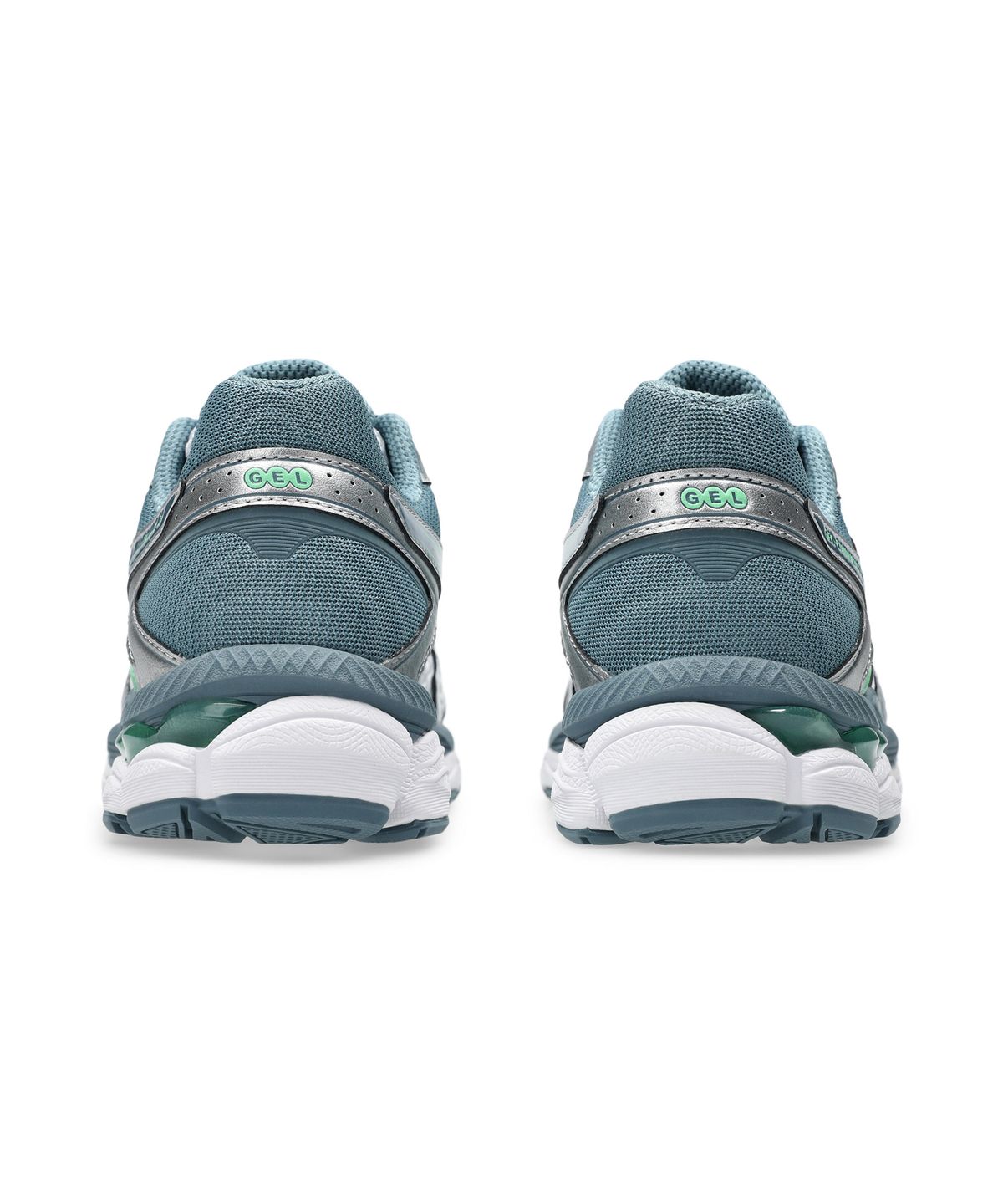 아식스(ASICS) 젤-큐뮬러스 16 - 화이트:아이언클래드 / 1203A733-100