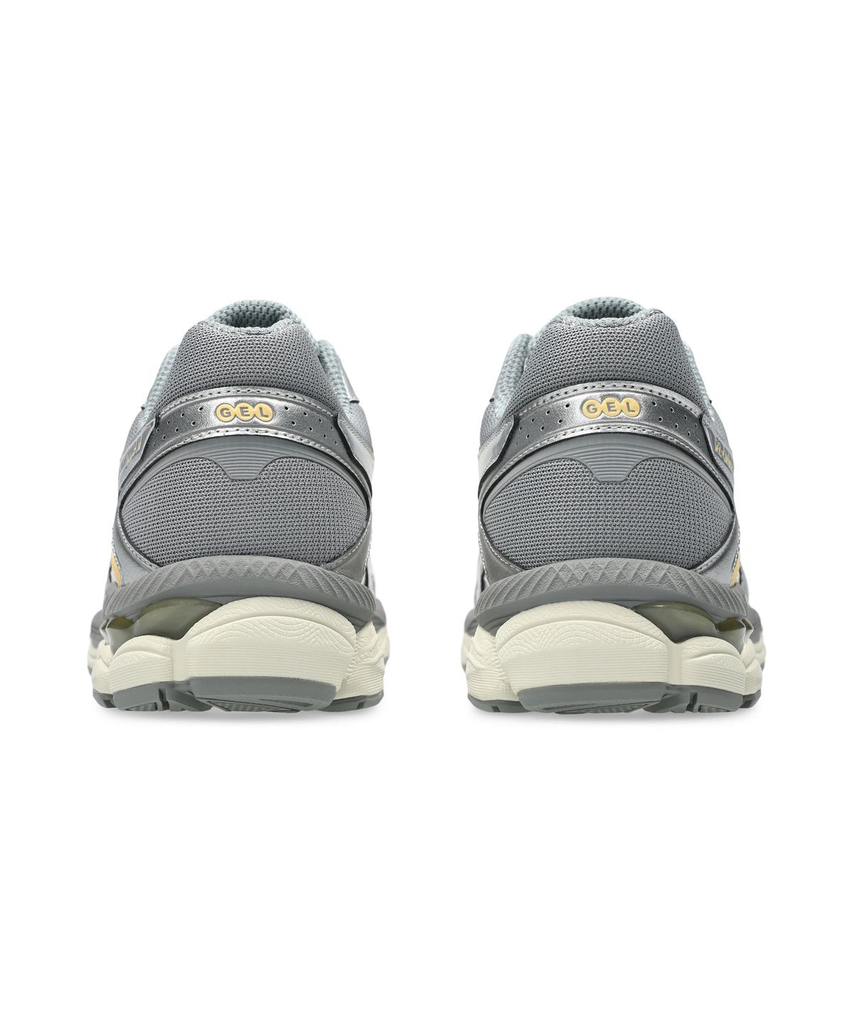 아식스(ASICS) 젤-큐뮬러스 16  - 크림:클레이그레이 / 1203A733-101