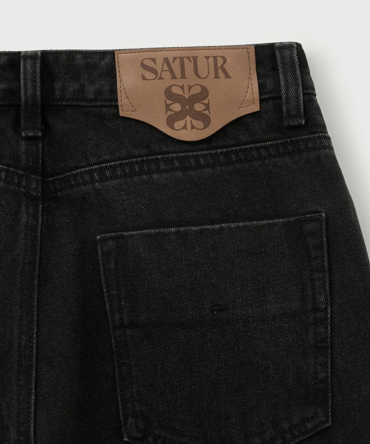 세터(SATUR) (W) 스트레이트 세미 루즈핏 데님 팬츠 블랙