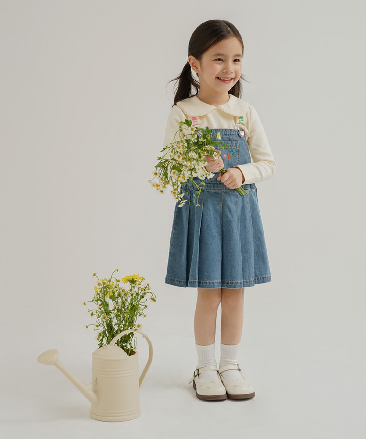 착한구두(CHAAKAN) 애버린 자수 벨크로 메리제인 플랫 PMLTR1h7742