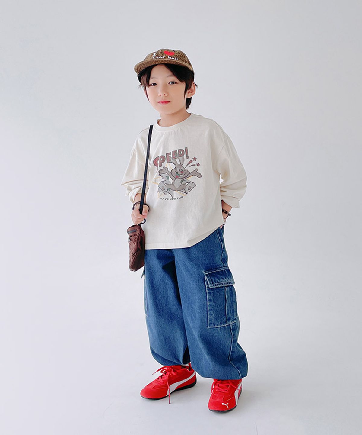 베리클로젯(BERRYCLOSET) 스피드 래빗 티셔츠