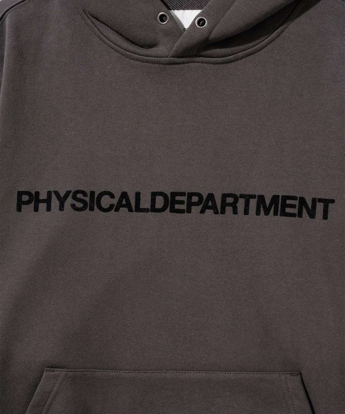피지컬 디파트먼트(PHYSICAL DEPARTMENT) P-Dept 오리지널 로고 후드 차콜