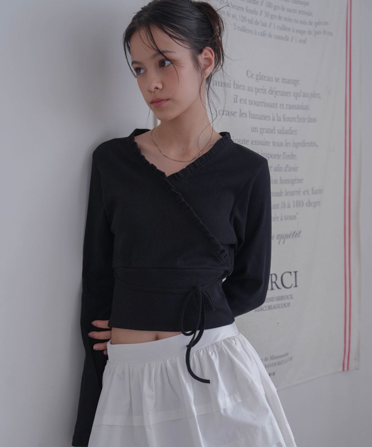 드헤베(DEHEVE) Wrap Frill Long Sleeve [Black]