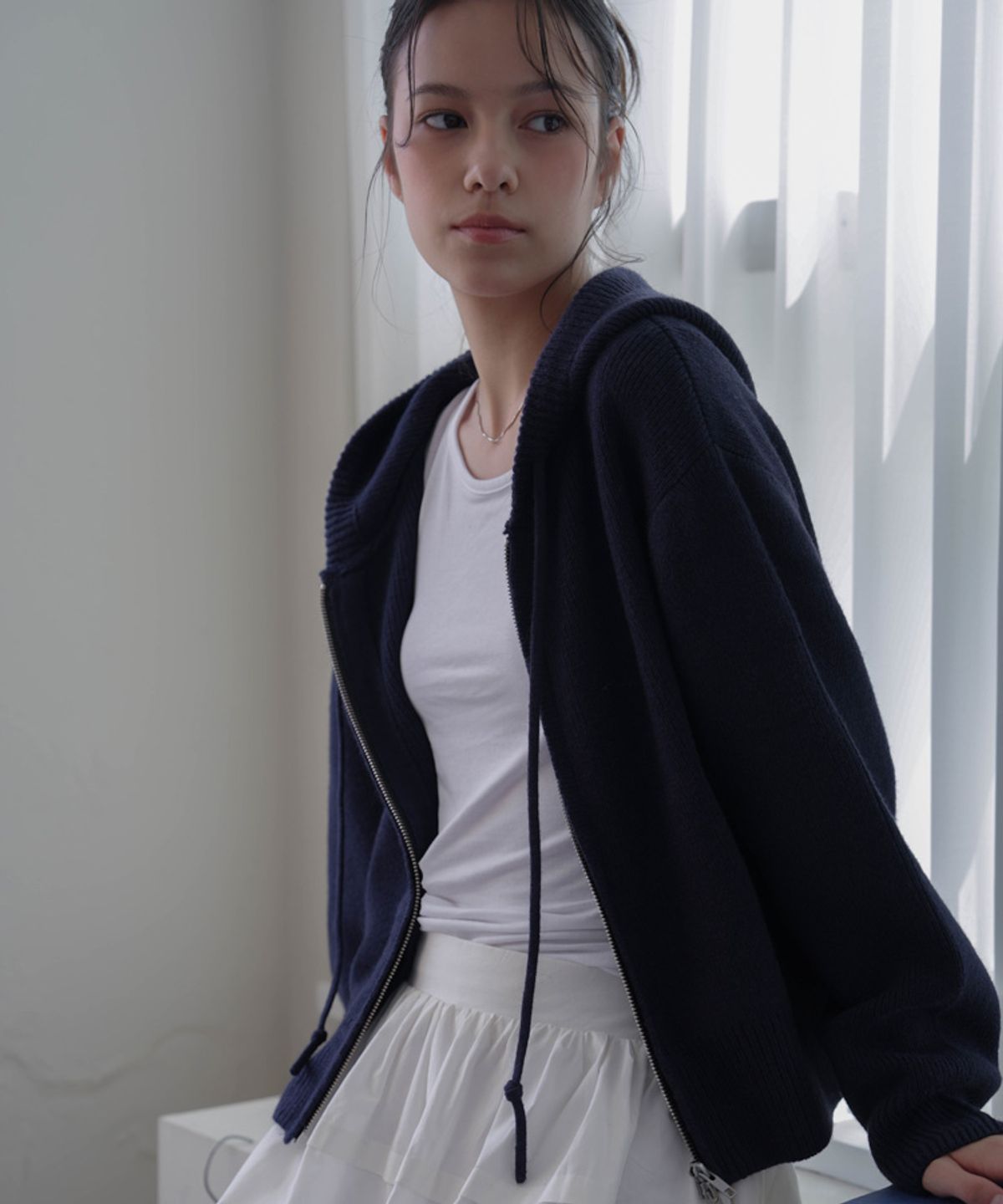 드헤베(DEHEVE) Two-way Hood Zip-up Knit [Navy]