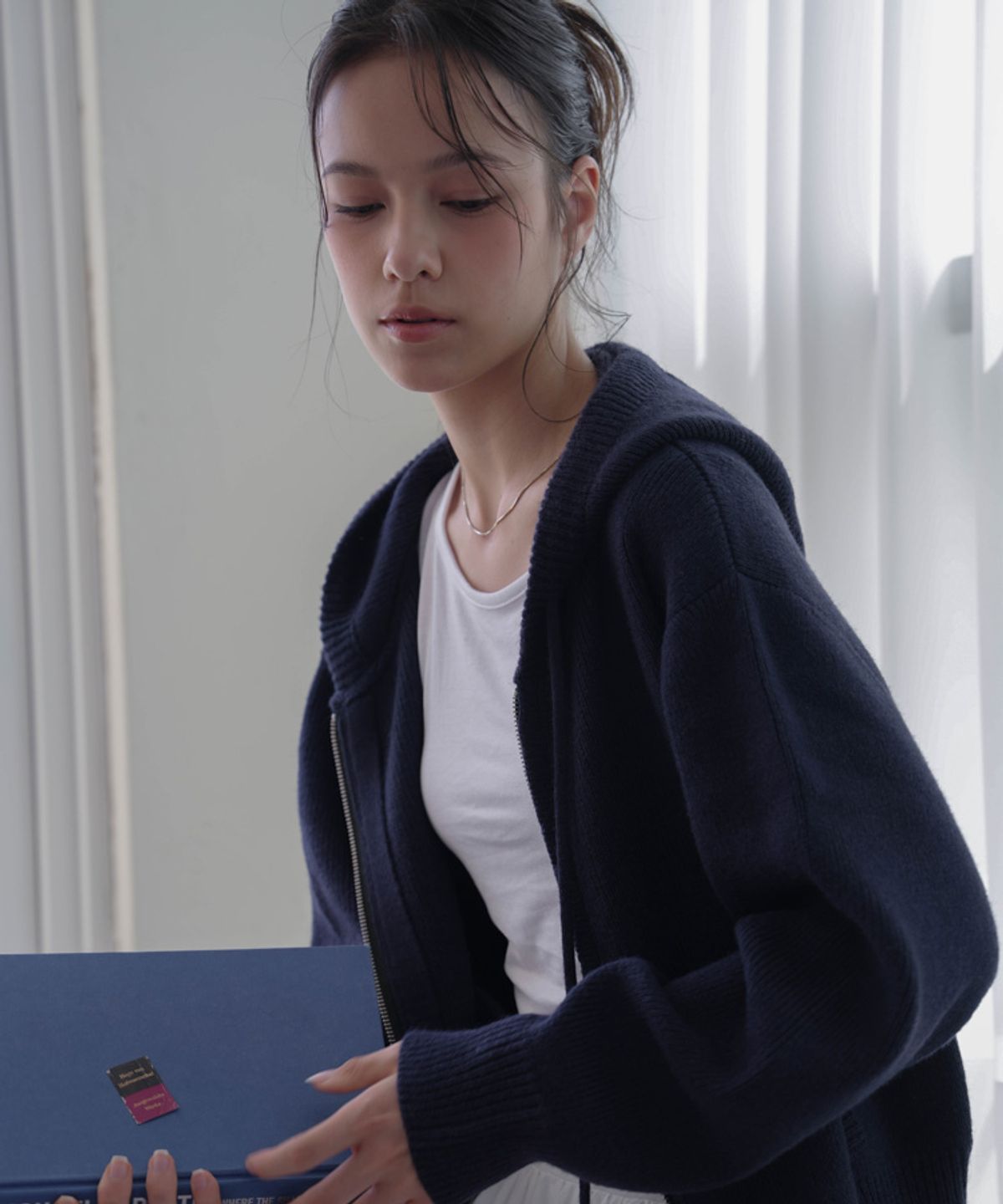 드헤베(DEHEVE) Two-way Hood Zip-up Knit [Navy]