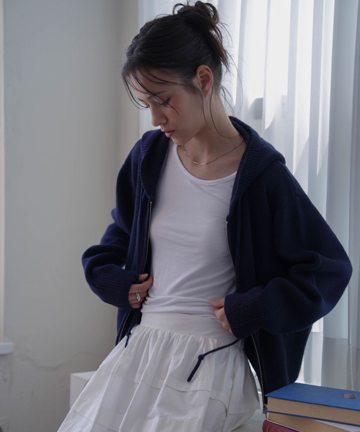 드헤베(DEHEVE) Two-way Hood Zip-up Knit [Navy]