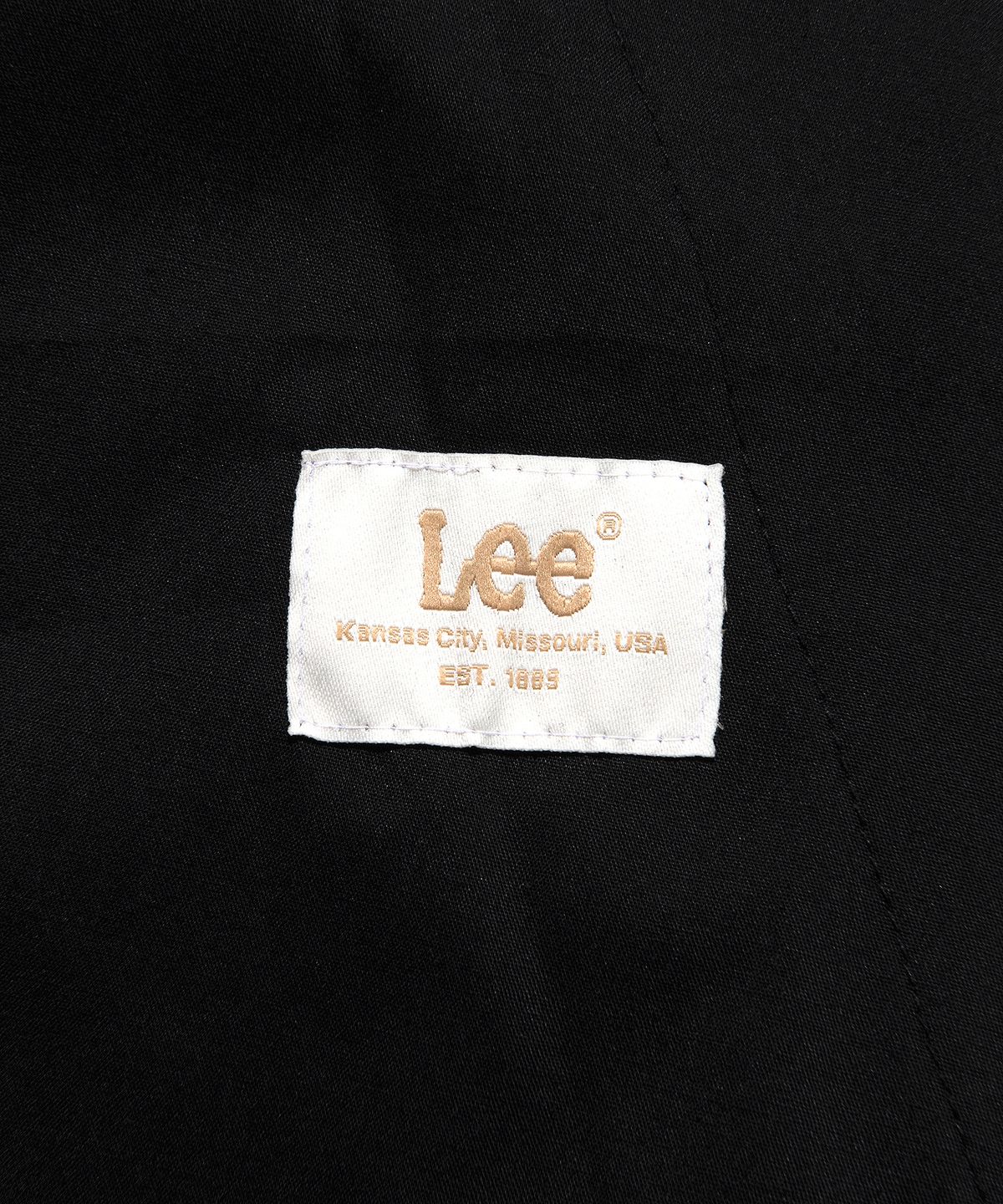 리(LEE) 코듀로이 플레어 벨트 스커트 블랙