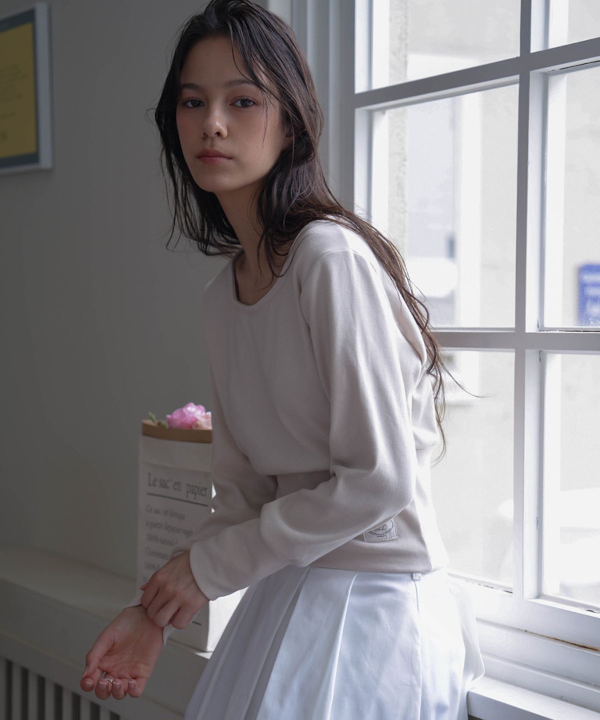 드헤베(DEHEVE) Slim U-neck Long Sleeve [Beige]